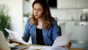 Here are 5 things to know about filing a tax return this year
