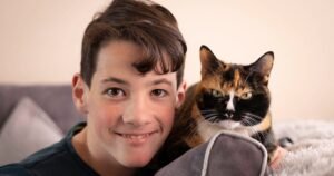 Mum’s joy as autistic son forms ‘special bond’ with cat called Chicken