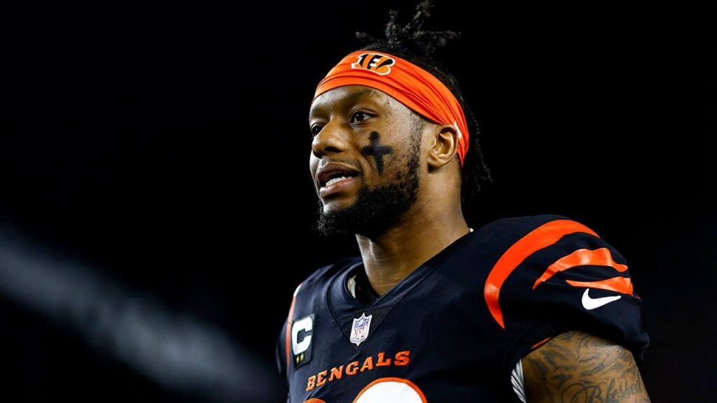 Bengals’ Joe Mixon seemingly takes issue with NFL postseason seeding changes following canceled game vs Bills