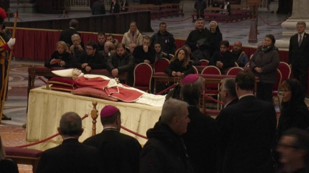 Hungary’s Orbán pays tribute to former pope Benedict XVI in Vatican