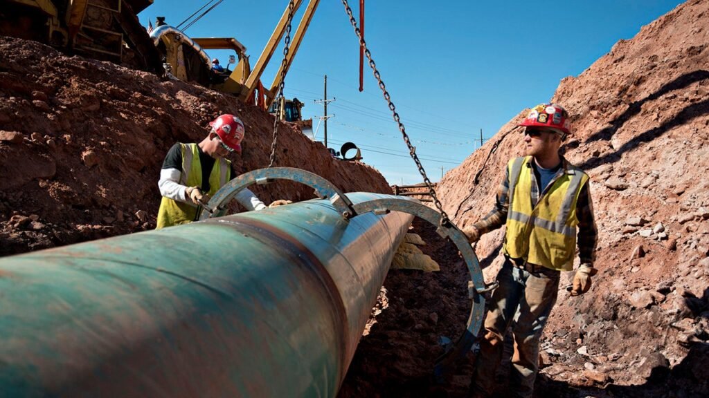 Trade unions representing laid-off Keystone XL workers silent after report shows thousands of job losses
