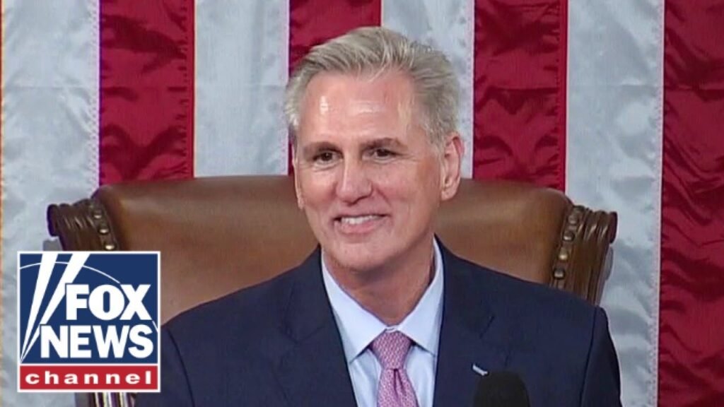 Hakeem Jeffries hands speaker’s gavel to Kevin McCarthy