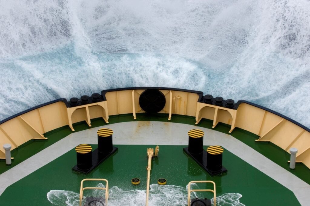 Massive waves bombard Drake Passage cruise ships in viral videos. What to know about Antarctica cruises