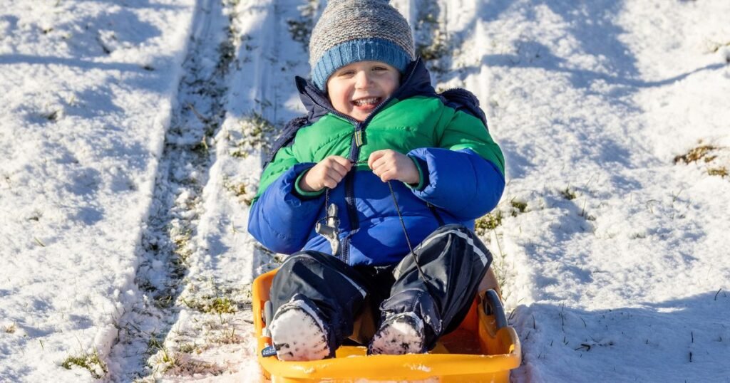 Weather maps show exactly where 17 inches of snow will fall in UK in next 3 days