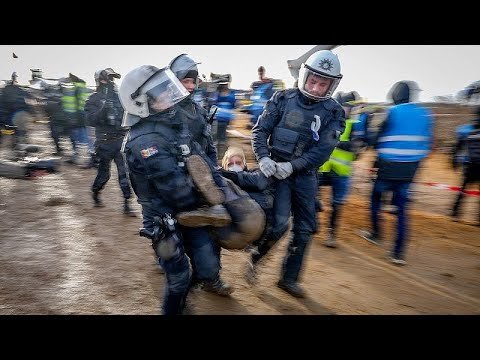 German police start removing climate activists from Lützerath