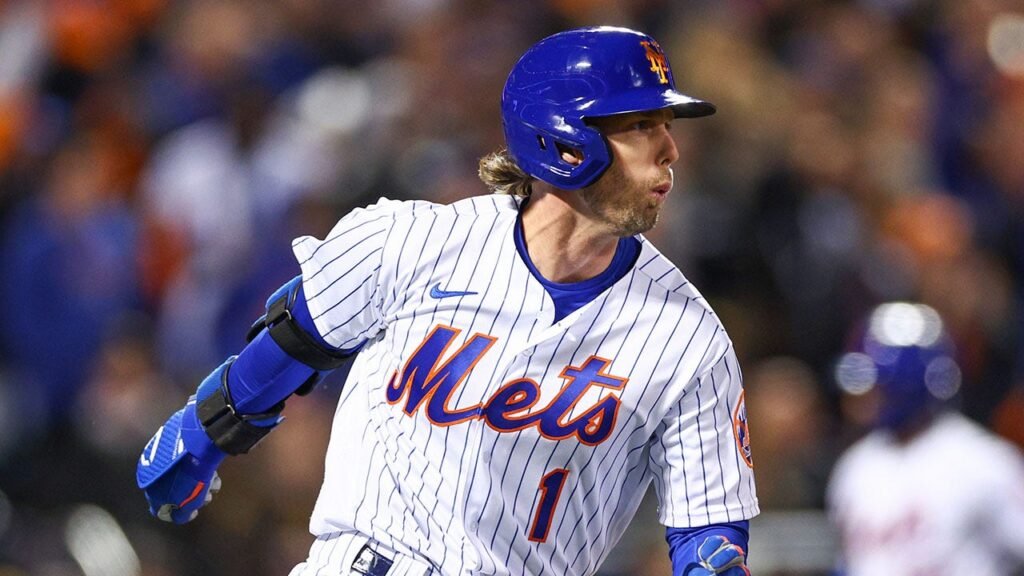 Mets reach four-year, $50M contract extension with reigning NL batting champ Jeff McNeil: report