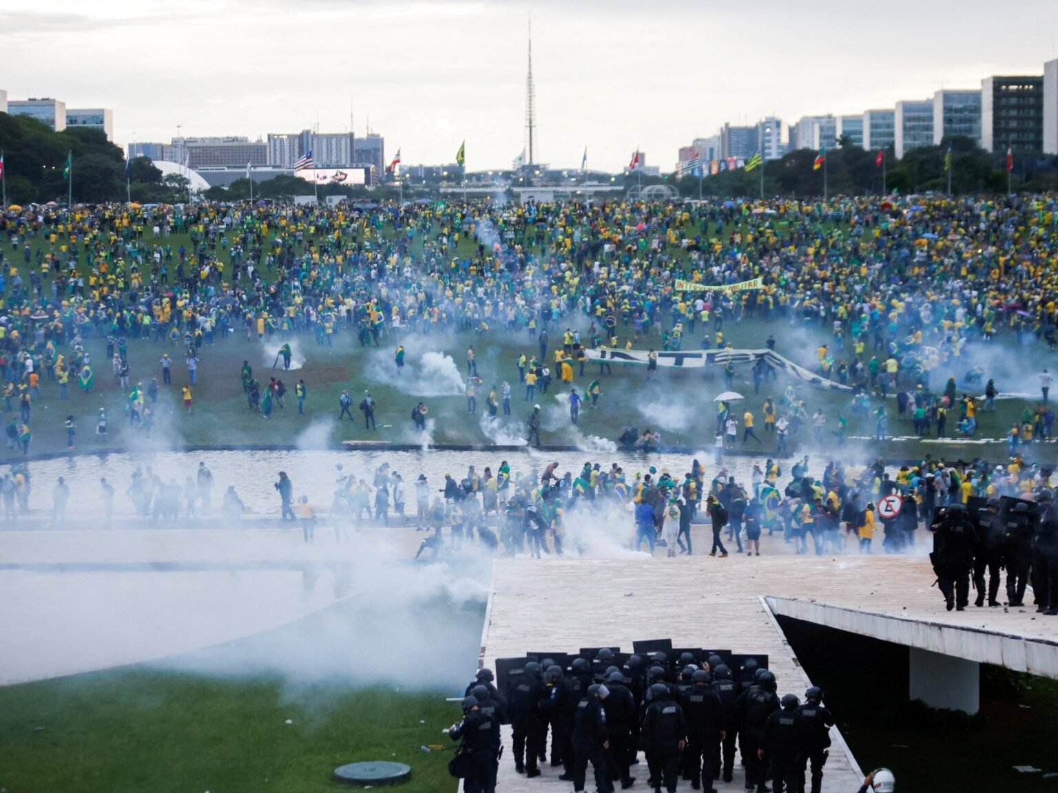 Arrests after Bolsonaro supporters attack key offices in Brazil