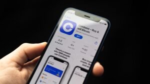 Coinbase to lay off 20% of staff as crypto winter continues