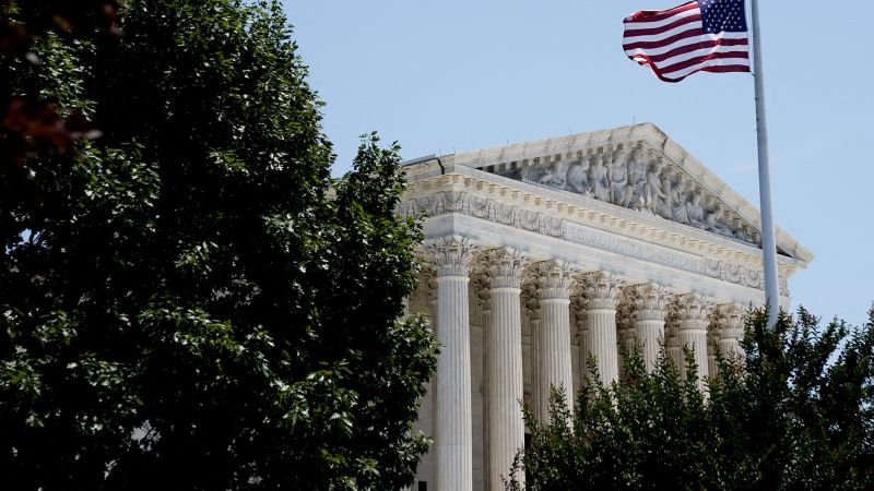 Supreme Court again declines to take up appeal from GOP-led states seeking to intervene in case over ‘public charge’ immigration policy