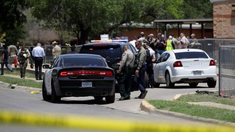 A total of 376 law enforcement officers responded to Robb Elementary, according to a Texas House committee report.