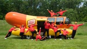 True hot dog fanatics can apply to be an Oscar Mayer Wienermobile driver