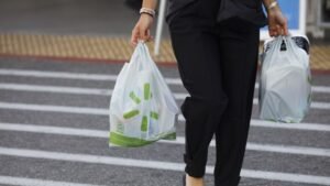 Walmart bans single-use bags in more stores