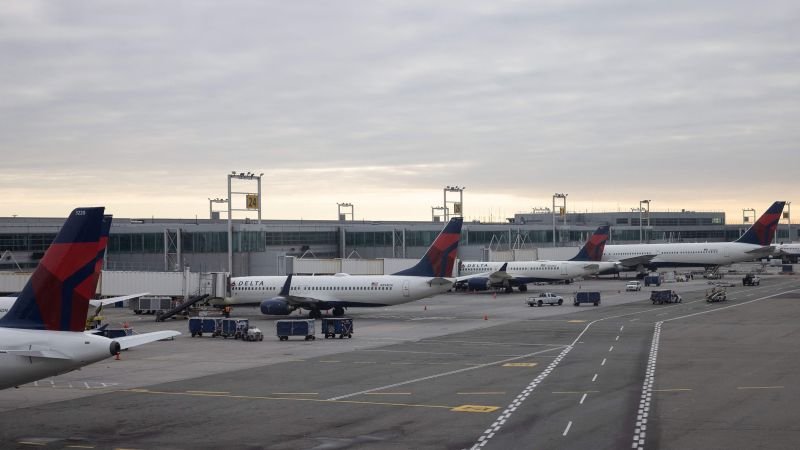 Human error more likely in JFK near collision after alert system failure ruled out