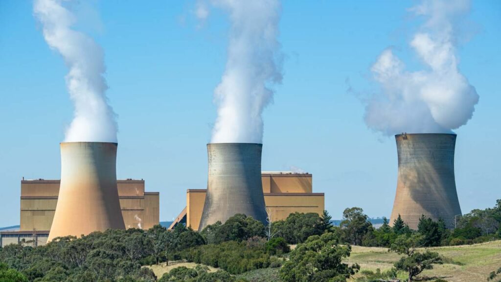 Albanese government reveals plan for big polluters to cut emissions by 4.9 per cent annually until 2030, slashing Australia’s emissions by 28 per cent