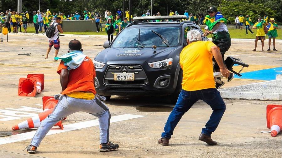Riots add to investors’ fears over Brazilian politics