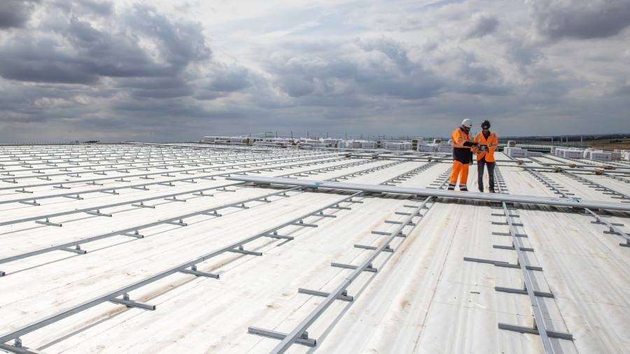 Rollout of overseas power link leaves UK reliant on neighbours for energy