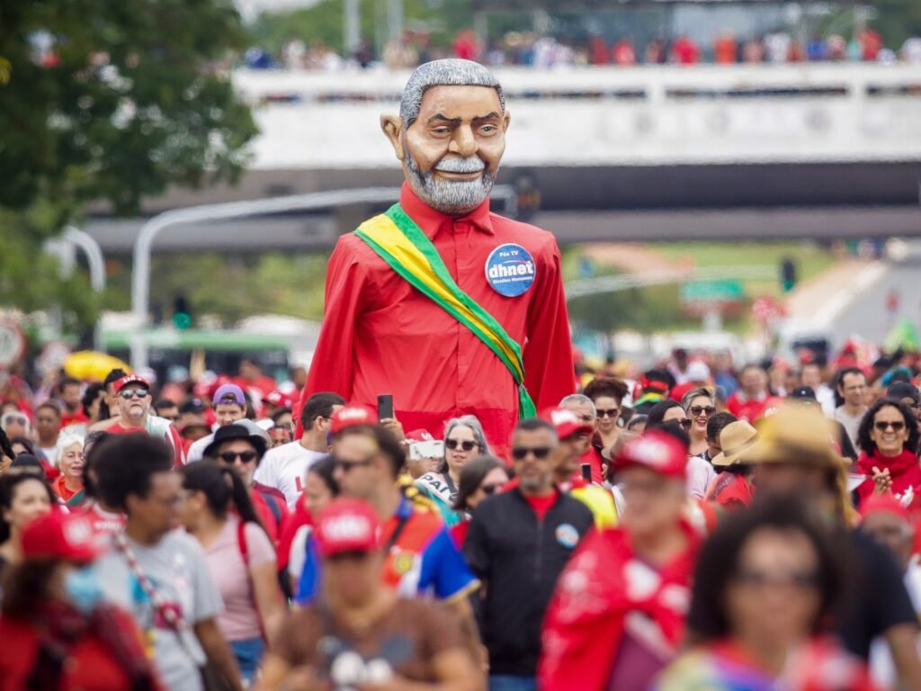 Criticism of Lula’s economic plans mounts as Brazil markets tank
