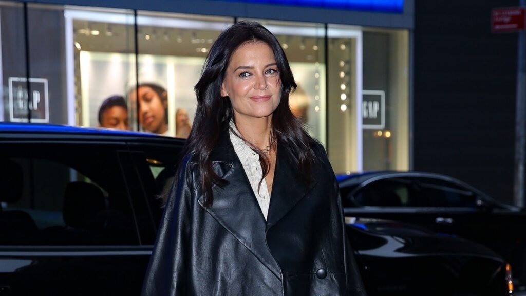 Katie Holmes Masters Two Styling Hacks With One Pair of Shoes