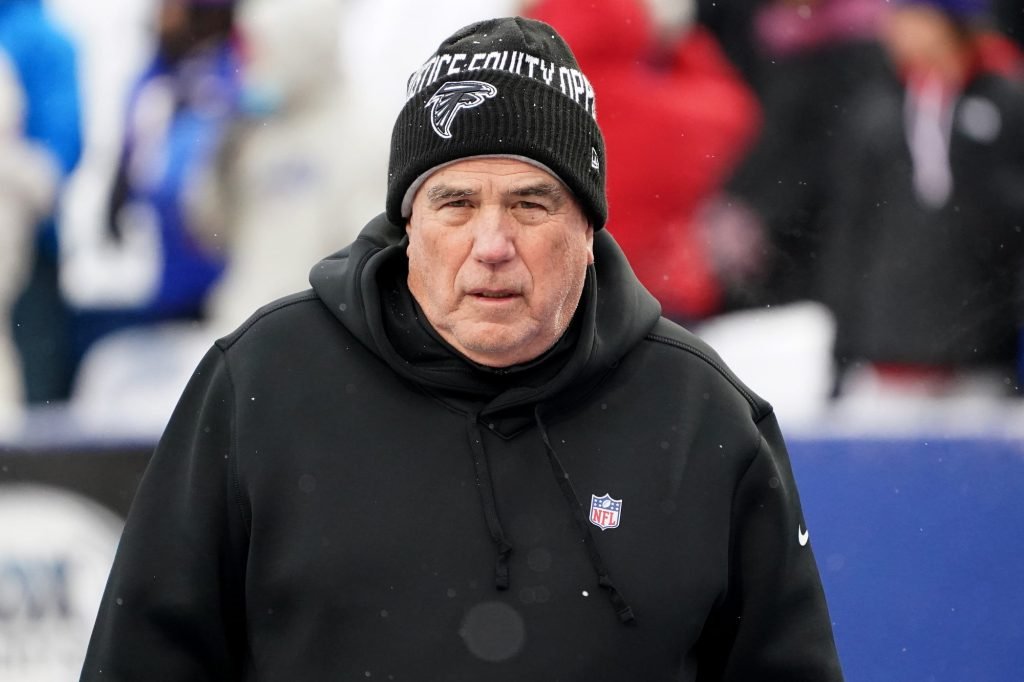 Falcons' defensive coordinator Dean Pees was rushed to the hospital after reportedly colliding with a Saints' kick returner earlier Sunday.