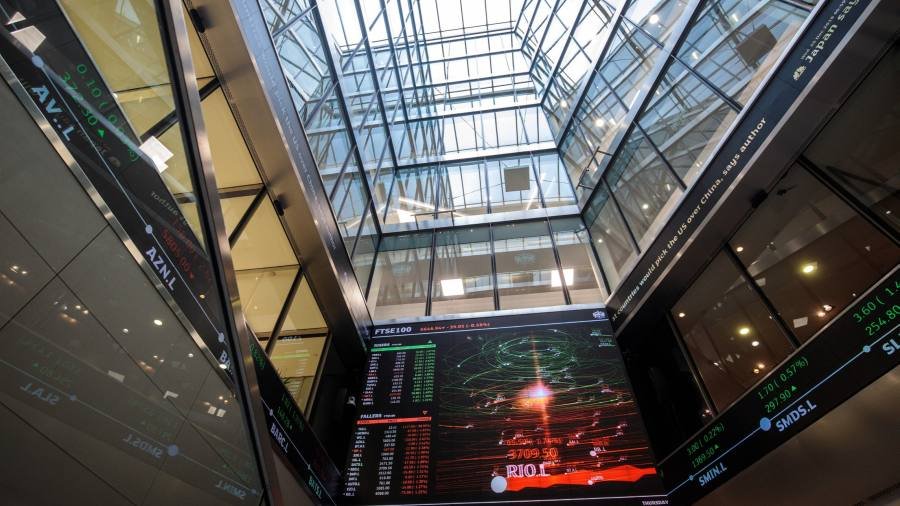 European stocks edge lower as investors await fresh US inflation data