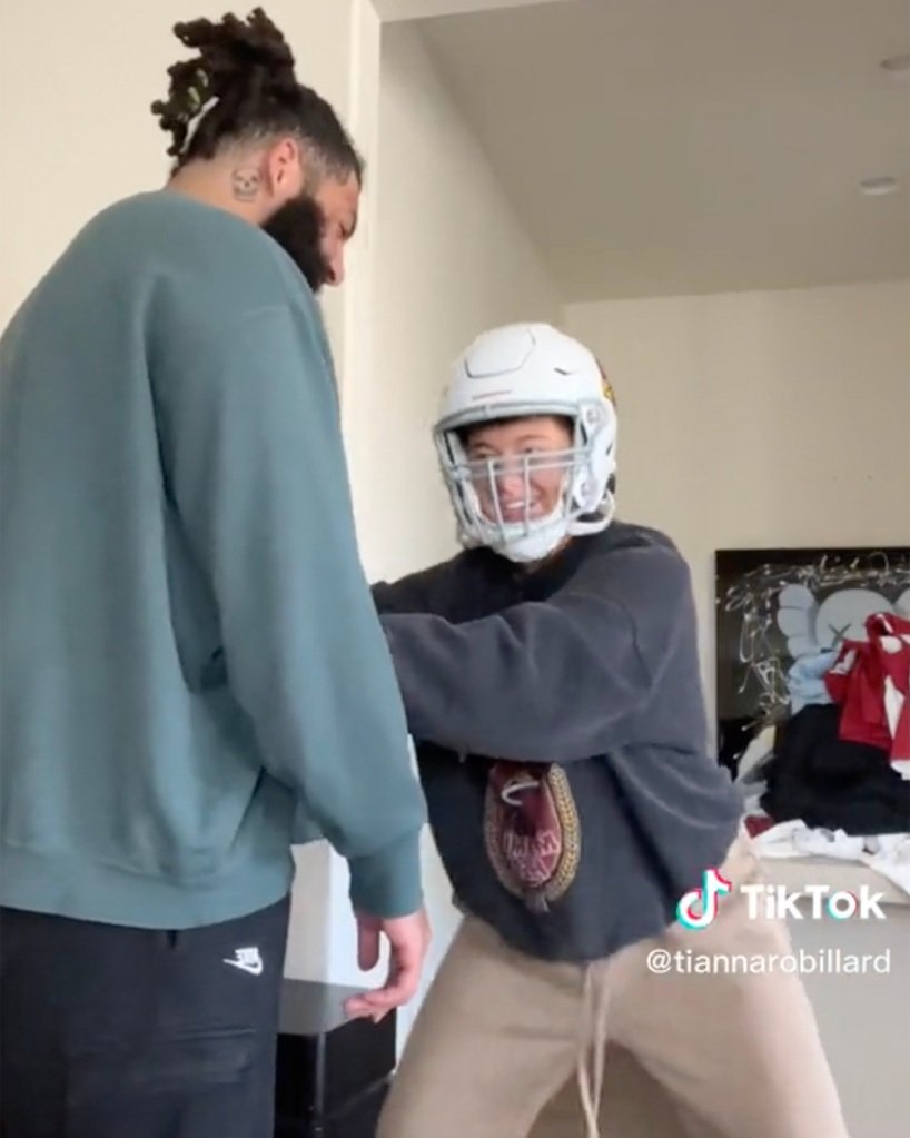 Tianna Robillard channeled her inner-offensive lineman in the TikTok video.