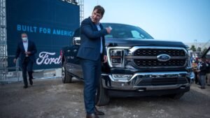 Ford posts full-year net loss, ugly fourth quarter as ‘execution issues’ plague operations