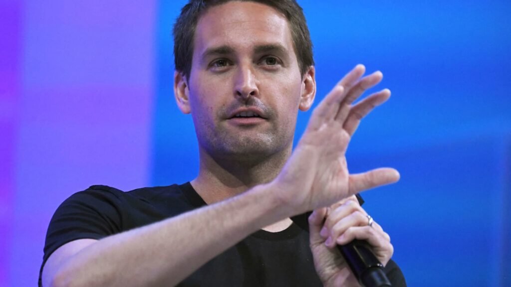 Snap shares plunge on weak revenue as digital ad struggles continue