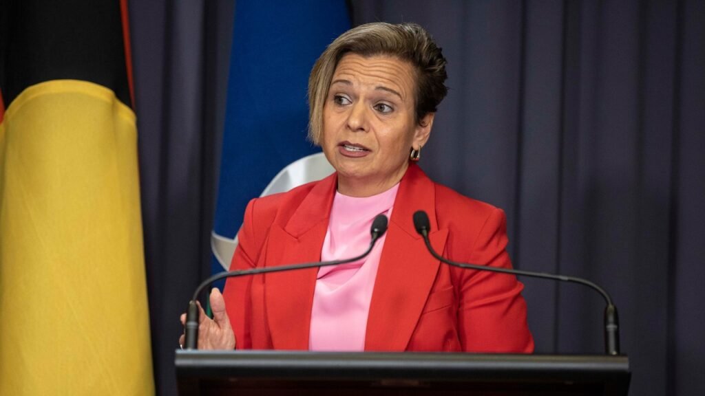 Communications Minister pitches ‘innovative, competitive’ broadcasting agenda at star-studded Fox Sports event