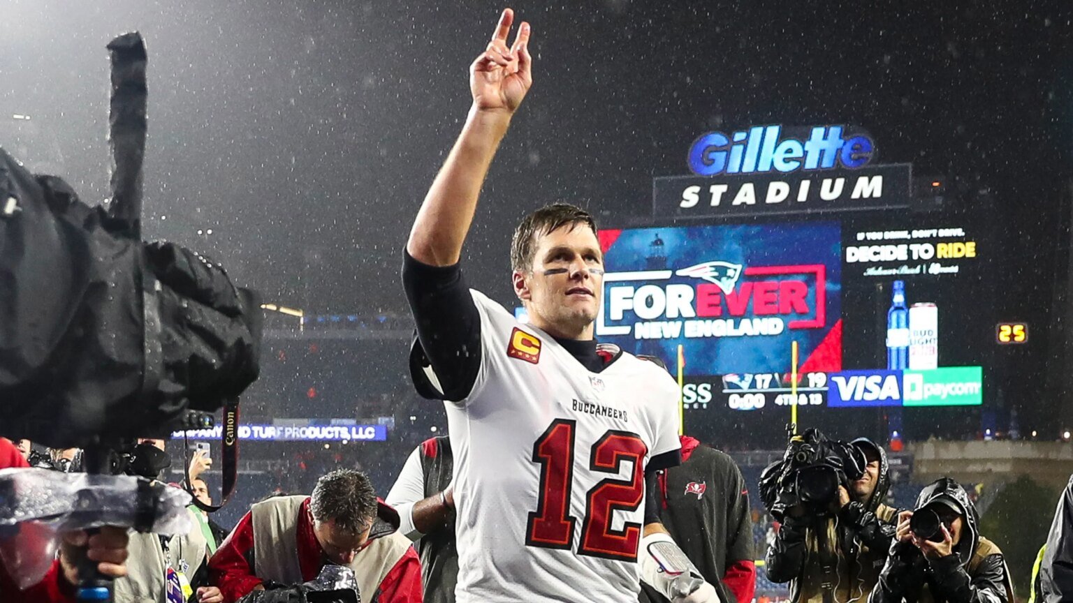Buccaneers organization thanks Tom Brady following retirement announcement: ‘Legacy is unmatched’