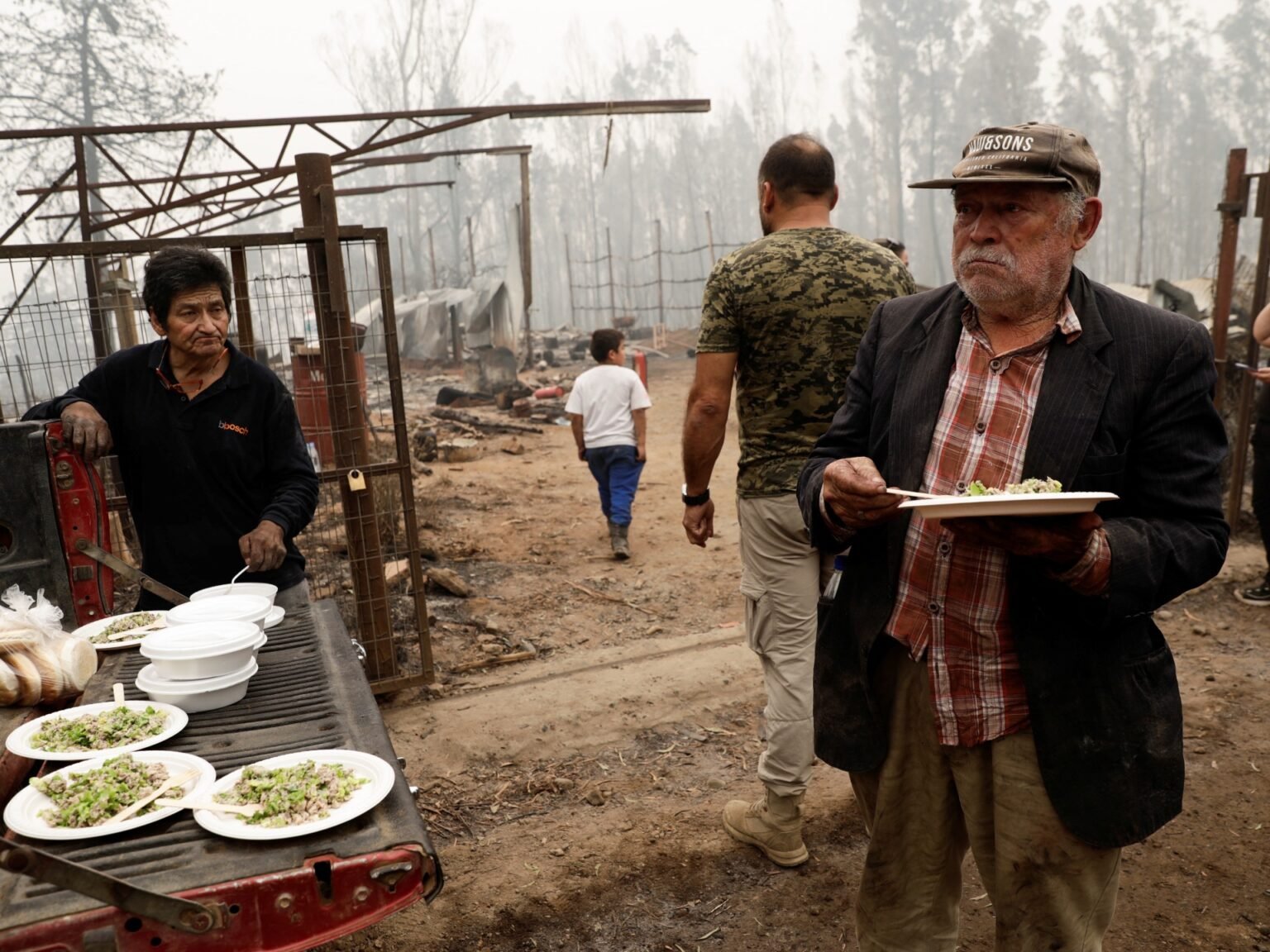 Chile’s president urges unity amid battle to contain fatal fires