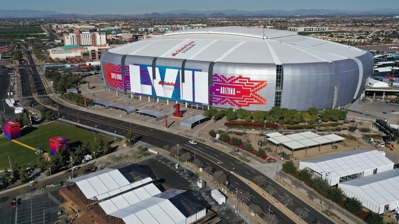 After the Super Bowl, State Farm stadium will have tons of leftovers. Here’s how that food will get to to people in need fast
