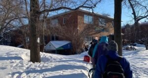 ‘Vigorous’ cold weather raising concerns for people unhoused in Montreal