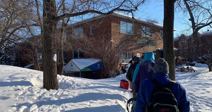 ‘Vigorous’ cold weather raising concerns for people unhoused in Montreal