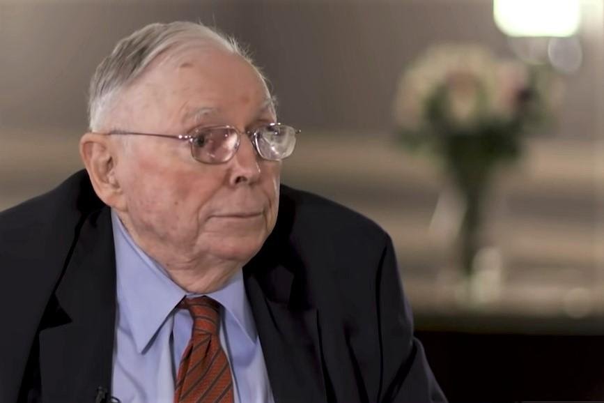 Billionaire Charlie Munger Says America Should Ban Crypto – Here’s Why