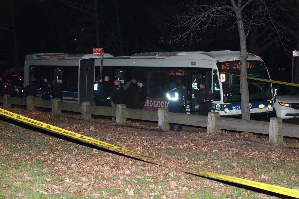 14-year-old gangbanger arrested in shooting of teen boy on NYC bus: cops