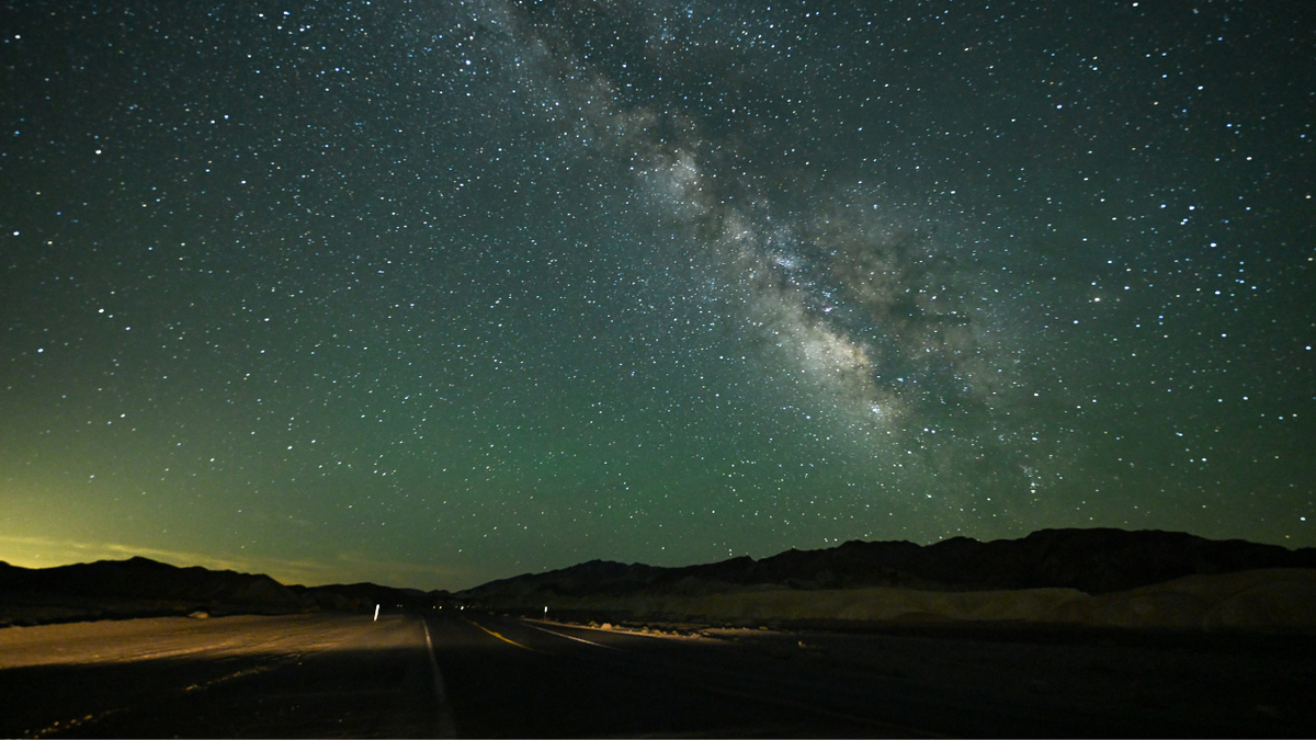 milky-way-death-valley